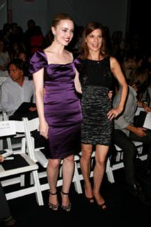 Melissa George feet photo thumbnail