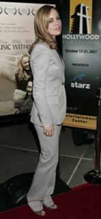 Melissa George feet photo thumbnail