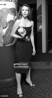 Melissa Gilbert feet photo thumbnail