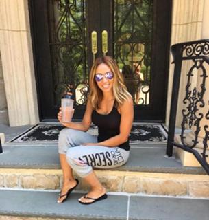 Melissa Gorga feet photo thumbnail