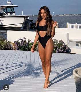 Melissa Gorga feet photo thumbnail