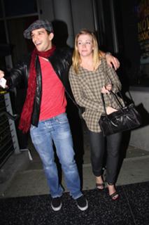 Melissa Joan Hart feet photo thumbnail