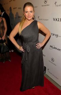 Melissa Joan Hart feet photo thumbnail