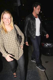 Melissa Joan Hart feet photo thumbnail