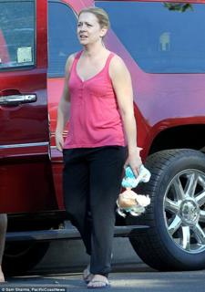 Melissa Joan Hart feet photo thumbnail