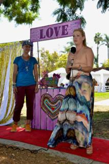 Melissa Joan Hart feet photo thumbnail