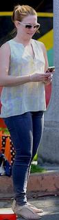 Melissa Joan Hart feet photo thumbnail