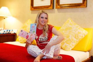 Melissa Joan Hart feet photo thumbnail