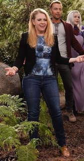 Melissa Joan Hart feet photo thumbnail