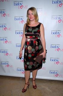Melissa Joan Hart feet photo thumbnail