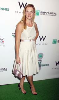 Melissa Joan Hart feet photo thumbnail
