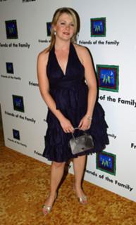 Melissa Joan Hart feet photo thumbnail
