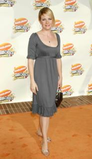 Melissa Joan Hart feet photo thumbnail