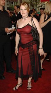 Melissa Joan Hart feet photo thumbnail