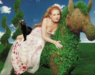 Melissa Joan Hart feet photo thumbnail