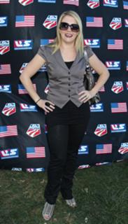 Melissa Joan Hart feet photo thumbnail