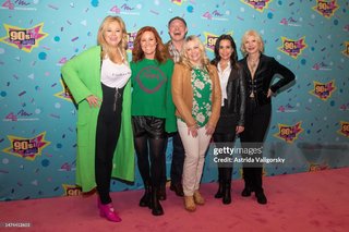 Melissa Joan Hart feet photo thumbnail