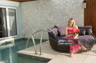 Melissa Joan Hart feet photo thumbnail