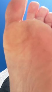 Melissa Joan Hart feet photo 4