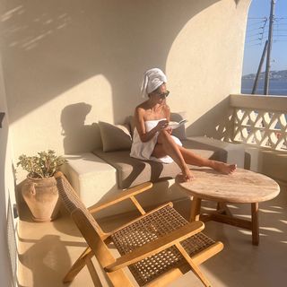 Melissa Khalaj feet photo 17