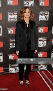 Melissa Leo feet photo 11