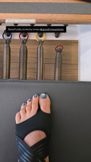 Melissa Leong feet photo 18