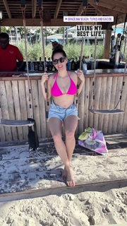 Melissa Maker feet photo 14