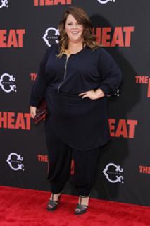 Melissa McCarthy feet photo thumbnail