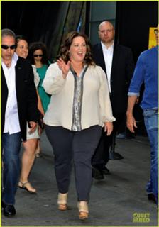 Melissa McCarthy feet photo thumbnail
