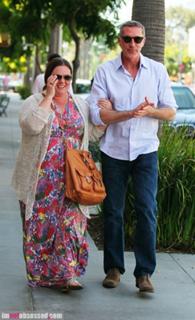 Melissa McCarthy feet photo thumbnail