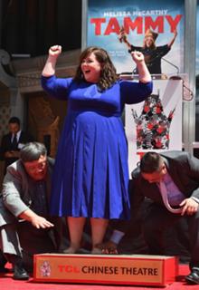 Melissa McCarthy feet photo thumbnail