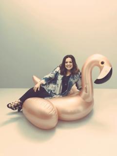 Melissa McCarthy feet photo thumbnail