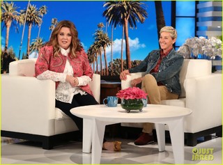 Melissa McCarthy feet photo thumbnail