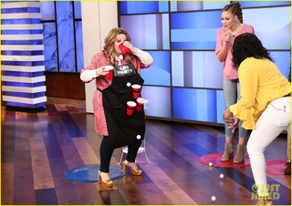 Melissa McCarthy feet photo thumbnail