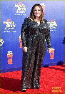 Melissa McCarthy feet photo thumbnail