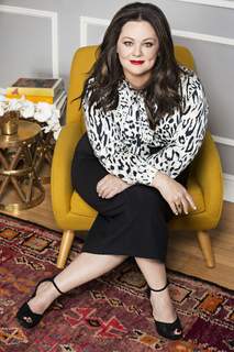 Melissa McCarthy feet photo thumbnail
