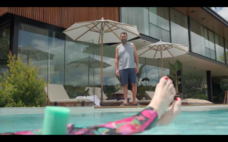 Melissa McCarthy feet photo thumbnail