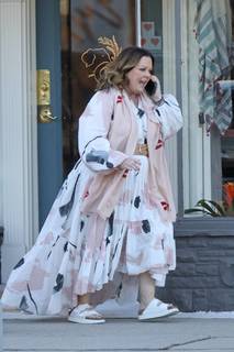 Melissa McCarthy feet photo thumbnail