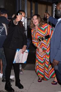 Melissa McCarthy feet photo thumbnail