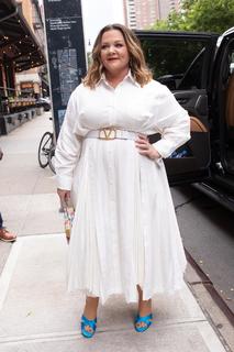Melissa McCarthy feet photo thumbnail