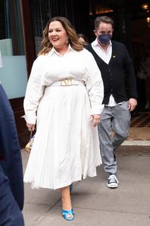 Melissa McCarthy feet photo thumbnail