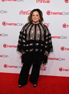 Melissa McCarthy feet photo thumbnail