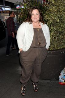 Melissa McCarthy feet photo thumbnail