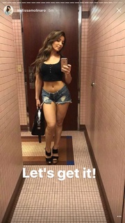 Melissa Molinaro feet photo 12