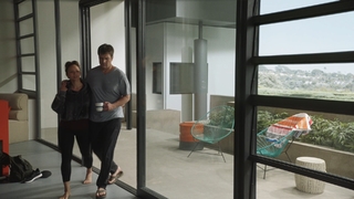 Melissa O'Neil feet photo thumbnail