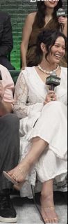 Melissa O'Neil feet photo 1