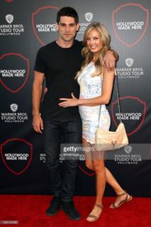 Melissa Ordway feet photo thumbnail