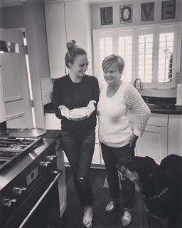 Melissa Ordway feet photo thumbnail