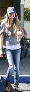Melissa Ordway feet photo thumbnail