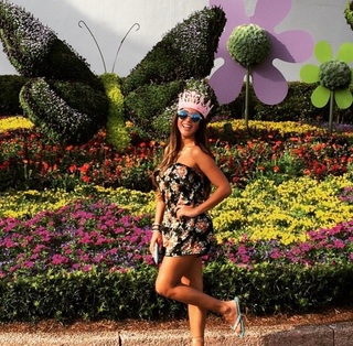 Melissa Paredes feet photo 19